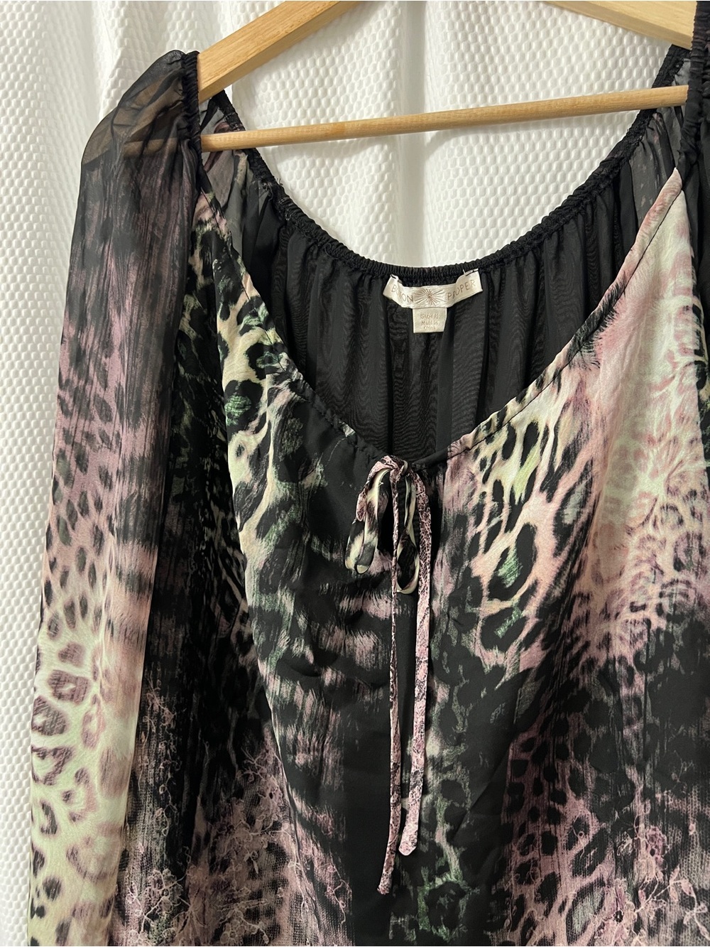 Boston Proper Sheer Cheetah 🐆 Animal-Print Peasant Blouse - Small - Picture 3 of 7